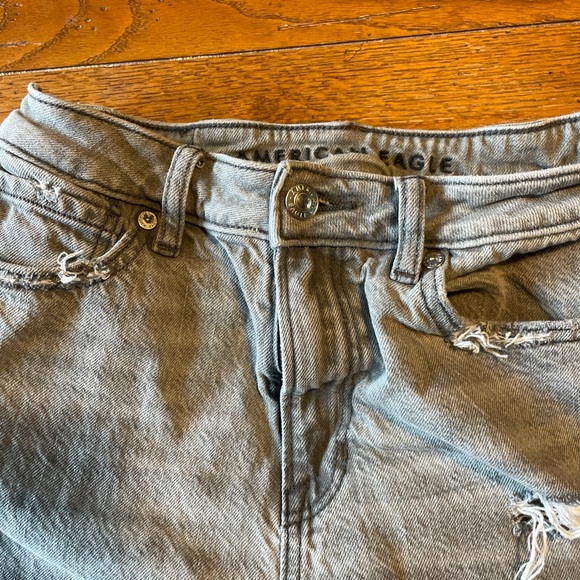 American Eagle Distressed gray ripped Women's Jeans short - Picture 6 of 7